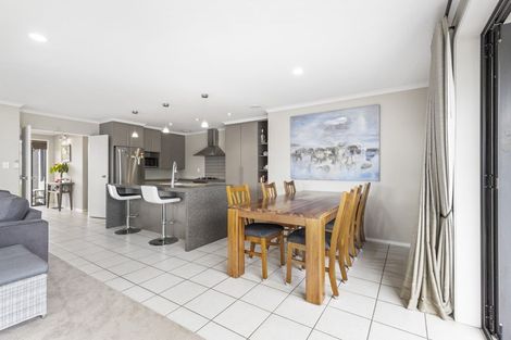 Photo of property in 15 Parkwood Place, Huntington, Hamilton, 3210