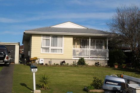 Photo of property in 33 Chelburn Crescent, Mangere East, Auckland, 2024
