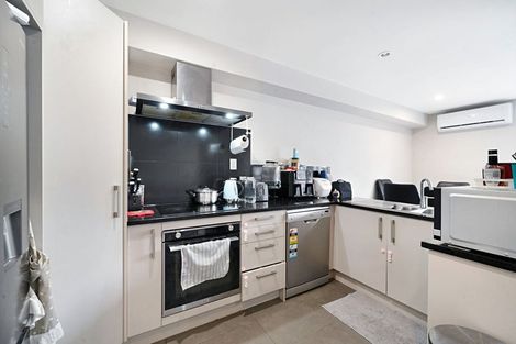 Photo of property in 6/45a Swanson Road, Henderson, Auckland, 0610