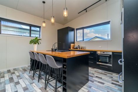 Photo of property in 10 Kohu Place, Halfway Bush, Dunedin, 9010