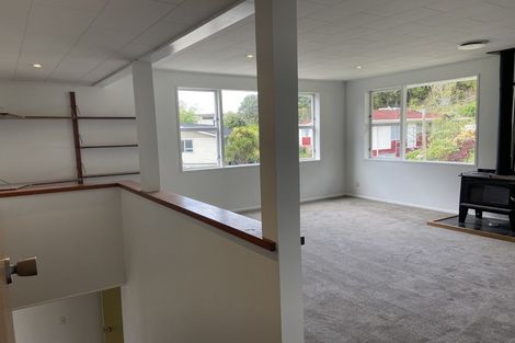 Photo of property in 162 Broderick Road, Johnsonville, Wellington, 6037