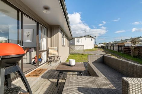 Photo of property in 60b Percy Road, Papamoa Beach, Papamoa, 3118