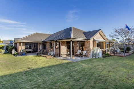 Photo of property in 62 Oakwood Drive, Rangiora, 7400