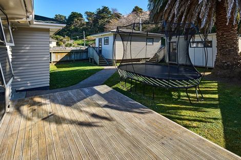 Photo of property in 316 Main Road, Tawa, Wellington, 5028