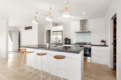 Photo of property in 76 Stace Hopper Drive, One Tree Point, 0118