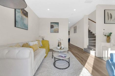 Photo of property in 7 Woven Place, Karaka, Papakura, 2113