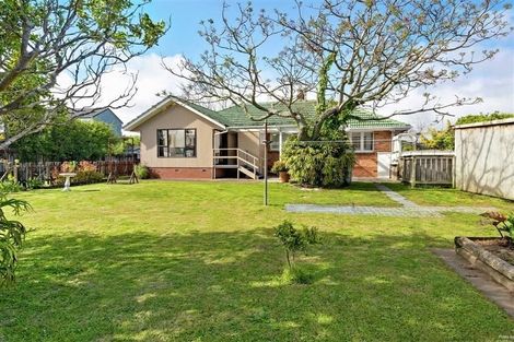 Photo of property in 699 Swanson Road, Swanson, Auckland, 0612