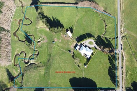 Photo of property in 75 Adelaide Road, Dannevirke, 4978