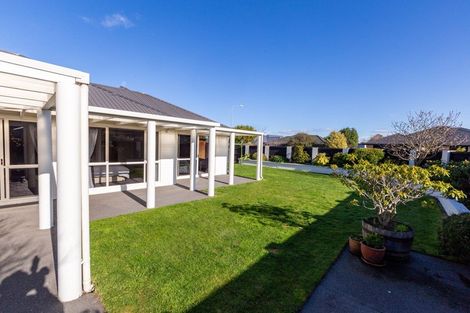 Photo of property in 2 Forest Drive, Parklands, Christchurch, 8083