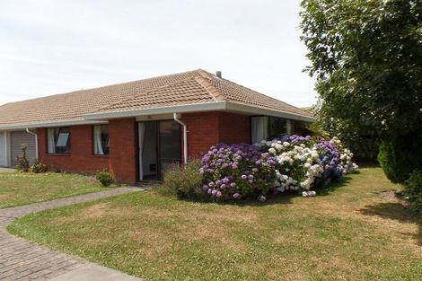 Photo of property in 1/262 Yaldhurst Road, Avonhead, Christchurch, 8042