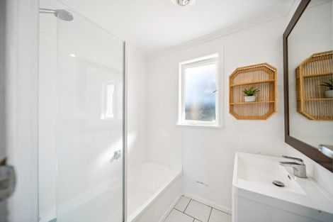 Photo of property in 21 Kayes Road, Pukekohe, 2120