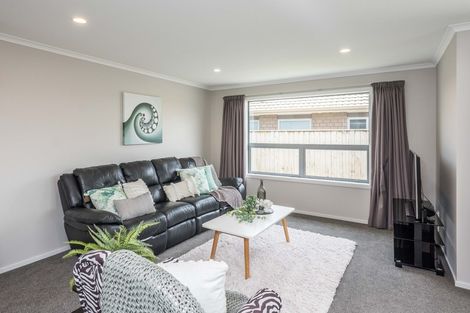 Photo of property in 94 Mazengarb Road, Paraparaumu Beach, Paraparaumu, 5032