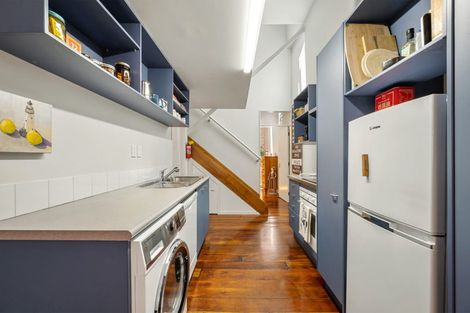 Photo of property in Courtenay Mews Apartments, 7/14 Alpha Street, Te Aro, Wellington, 6011