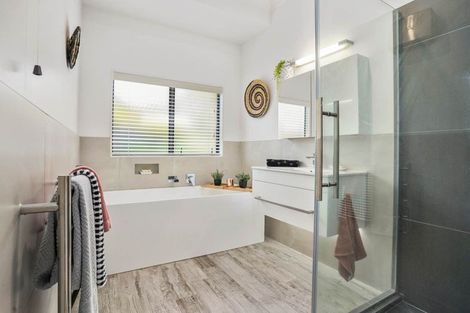 Photo of property in 9 Wynona Close, Albany, Auckland, 0632