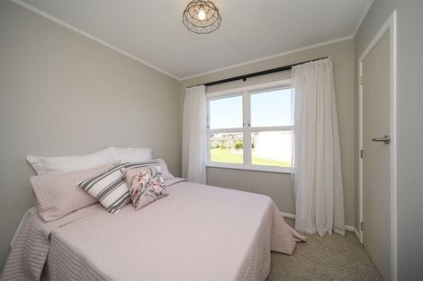 Photo of property in 20 Apollo Parade, Milson, Palmerston North, 4414