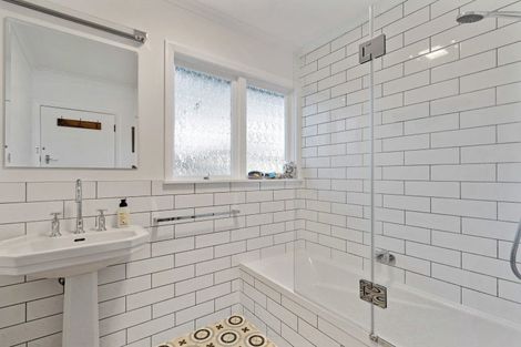 Photo of property in 3 Arthur Hobson Avenue, Pirimai, Napier, 4112