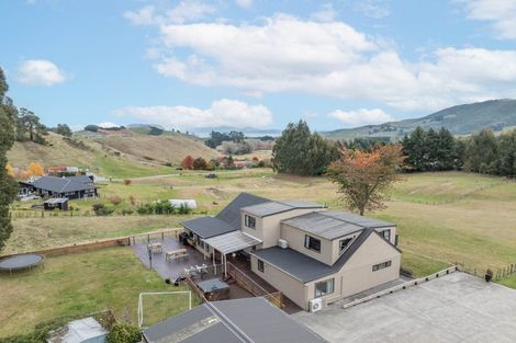 Photo of property in 976 Mapara Road, Kinloch, Taupo, 3385
