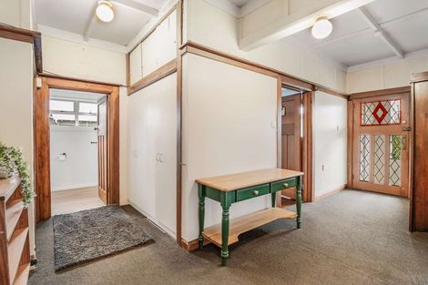 Photo of property in 8 Chelwood Street, Takaro, Palmerston North, 4412