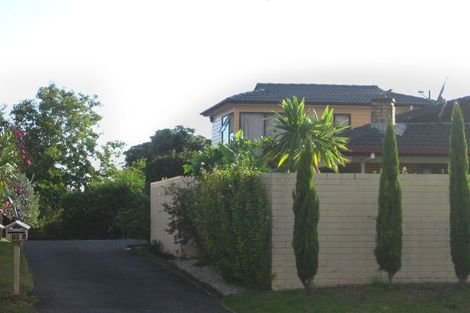 Photo of property in 2/79 Velma Road, Hillcrest, Auckland, 0627