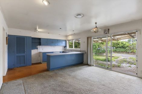 Photo of property in 35 Meadway, Sunnyhills, Auckland, 2010