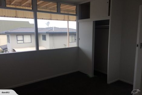 Photo of property in 10/219 Onewa Road, Birkenhead, Auckland, 0626