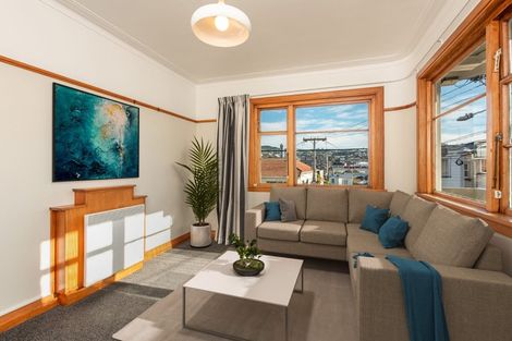 Photo of property in Ionian Flats, 123-125 Brougham Street, Mount Victoria, Wellington, 6011