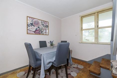 Photo of property in 31 Cobham Crescent, Kelston, Auckland, 0602