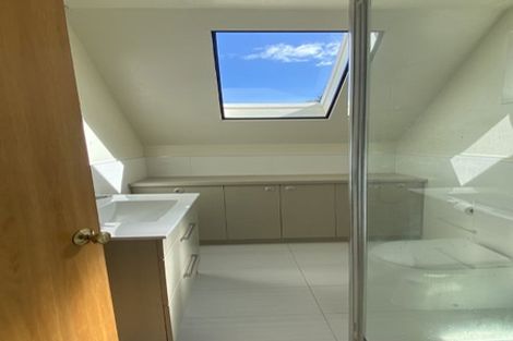 Photo of property in 13a Upper Lewisville Terrace, Thorndon, Wellington, 6011