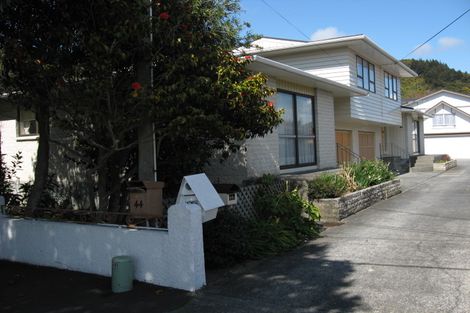 Photo of property in 1/44 Saint Ronans Avenue, Waterloo, Lower Hutt, 5011