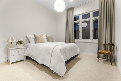 Photo of property in 19 Kerr Street, Devonport, Auckland, 0624