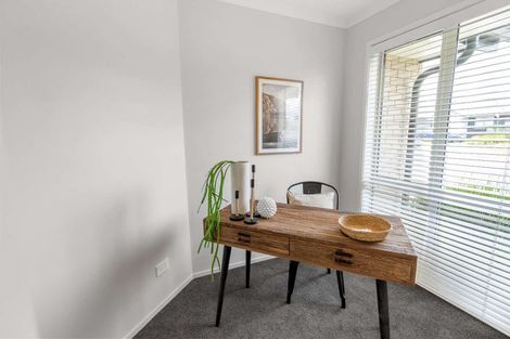 Photo of property in 23 Pakanga Grove, Pyes Pa, Tauranga, 3112