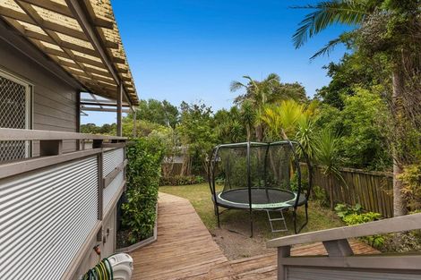 Photo of property in 21b Brian Crescent, Stanmore Bay, Whangaparaoa, 0932