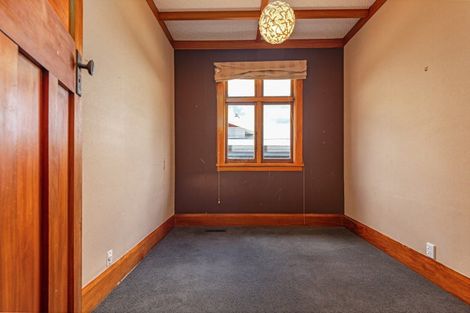 Photo of property in 24 Argyle Avenue, Takaro, Palmerston North, 4410