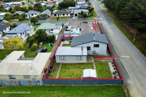 Photo of property in 77 Nichol Street, Heidelberg, Invercargill, 9812