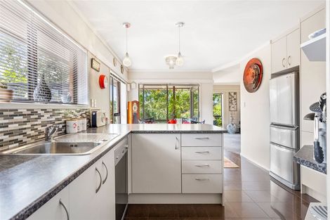 Photo of property in 3/133 Parrs Cross Road, Glen Eden, Auckland, 0612