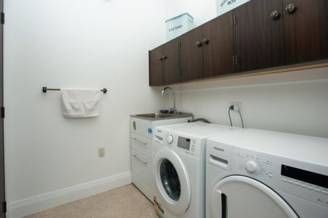 Photo of property in 2 Avenue Road, Greenmeadows, Napier, 4112