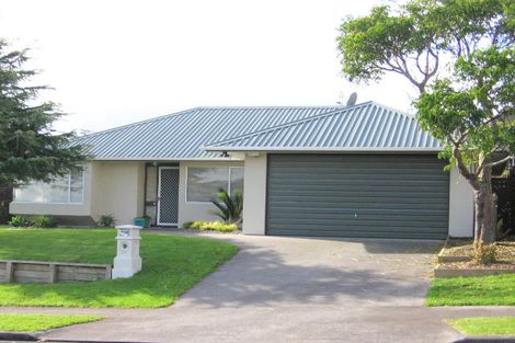 Photo of property in 1/2 Calluna Crescent, Totara Heights, Auckland, 2105