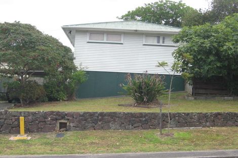 Photo of property in 2/160 Archers Road, Glenfield, Auckland, 0629