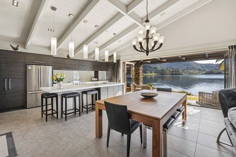 Photo of property in 17 Steep Street, Lake Okareka, Rotorua, 3076