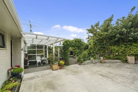 Photo of property in 36 Queens Road, Waikanae Beach, Waikanae, 5036