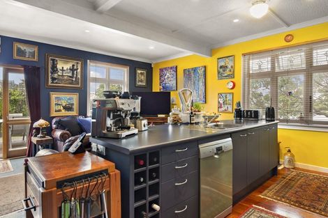 Photo of property in 92 Townsend Road, Miramar, Wellington, 6022