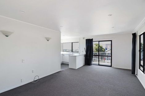 Photo of property in 2 Kaikoura Street, Maupuia, Wellington, 6022