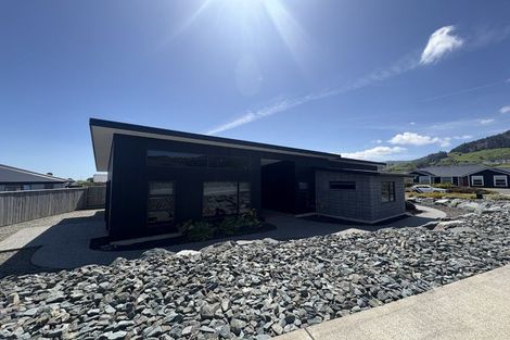 Photo of property in 16 Sabine Drive, Richmond, 7020