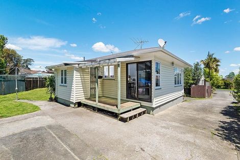 Photo of property in 112 Cargill Street, Papakura, 2110