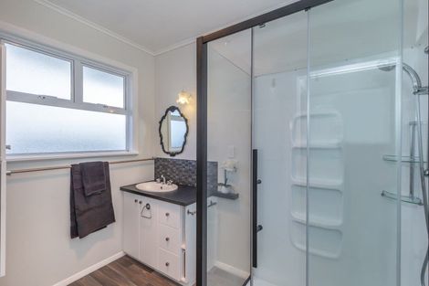 Photo of property in 15 Duke Street, Levin, 5510