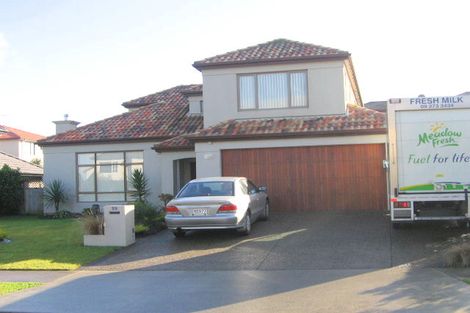 Photo of property in 33 Carousel Crescent, East Tamaki Heights, Auckland, 2016