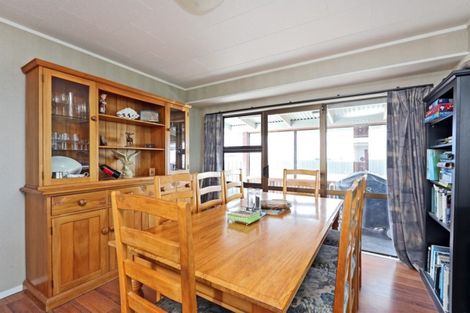 Photo of property in 132 North Shore Road, Eskdale, Napier, 4182