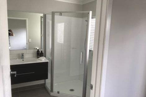 Photo of property in 120 Matua Road, Huapai, Kumeu, 0810