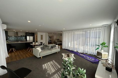 Photo of property in 1 Royal Crescent, Papamoa, 3118