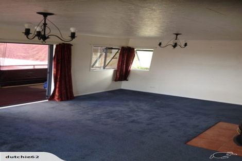 Photo of property in 115 Vipond Road, Stanmore Bay, Whangaparaoa, 0932